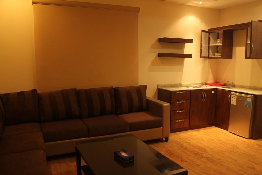 Talia Furnished Apartments Riyadh Room photo