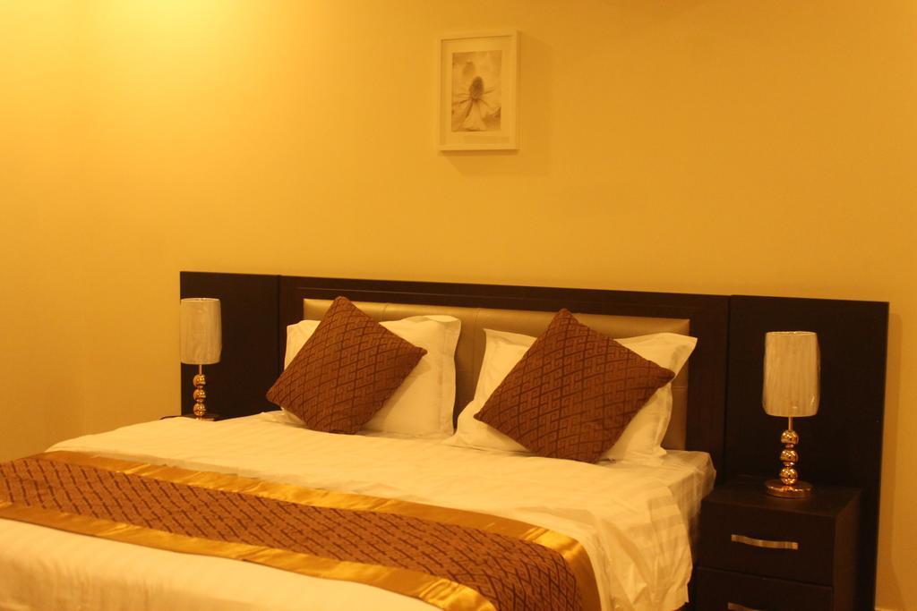 Talia Furnished Apartments Riyadh Room photo